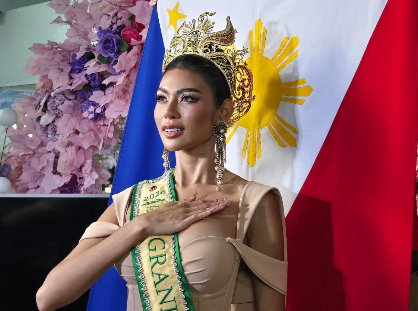 Miss Grand International 2026-д Монголыг төлөөлж буй оролцогчийн иргэн — Эх сурвалж: entertainment.inquirer.net (https://entertainment.inquirer.net/685215/ph-shows-power-at-miss-grand-international-2026)