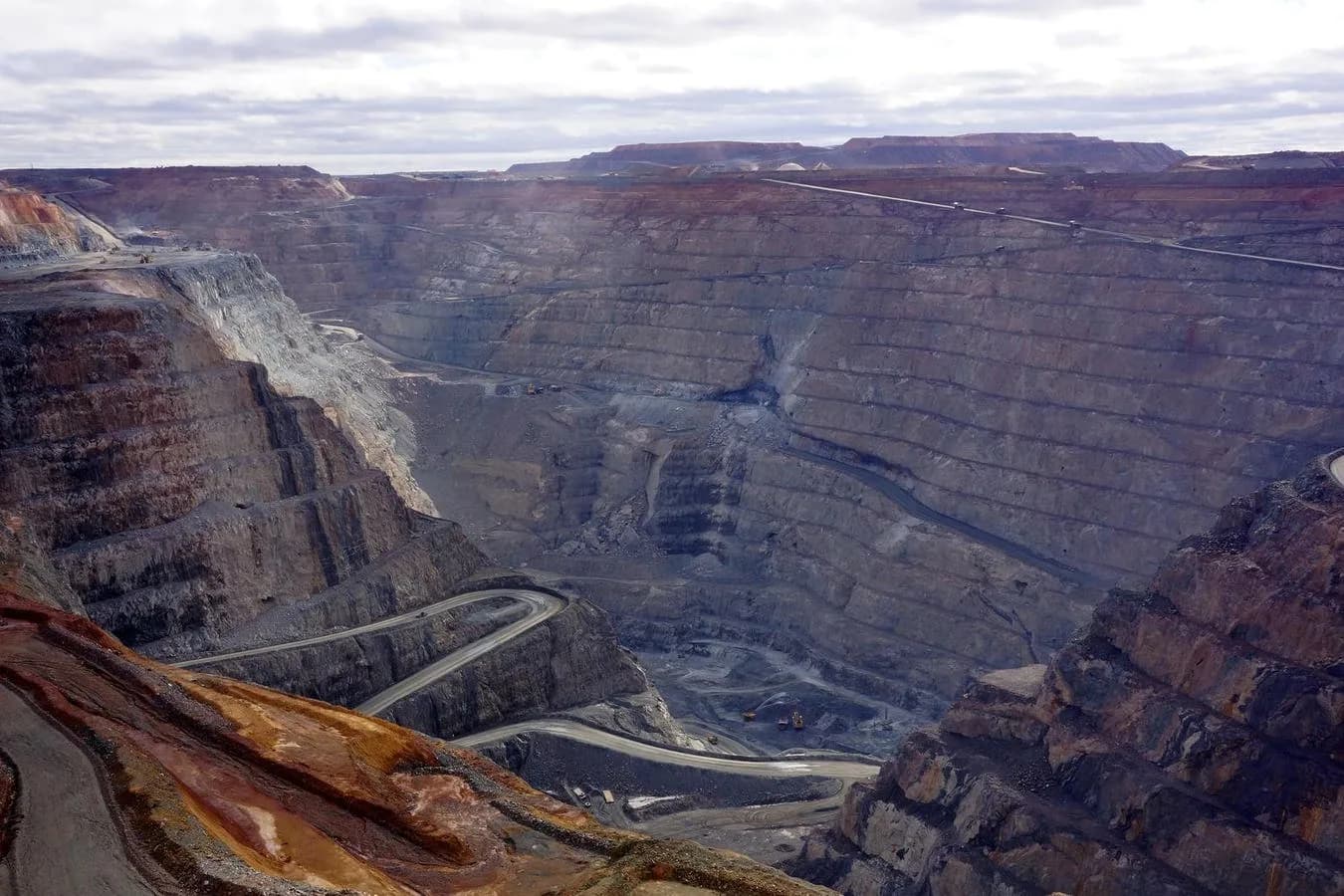 Northern Star Resources Gold Fields-ийн худалдан авах саналыг хямд үнэ — Эх сурвалж: forbes.com (https://www.forbes.com/sites/timtreadgold/2026/09/28/gold-fields-poised-to-win-control-of-australias-northern-star/)