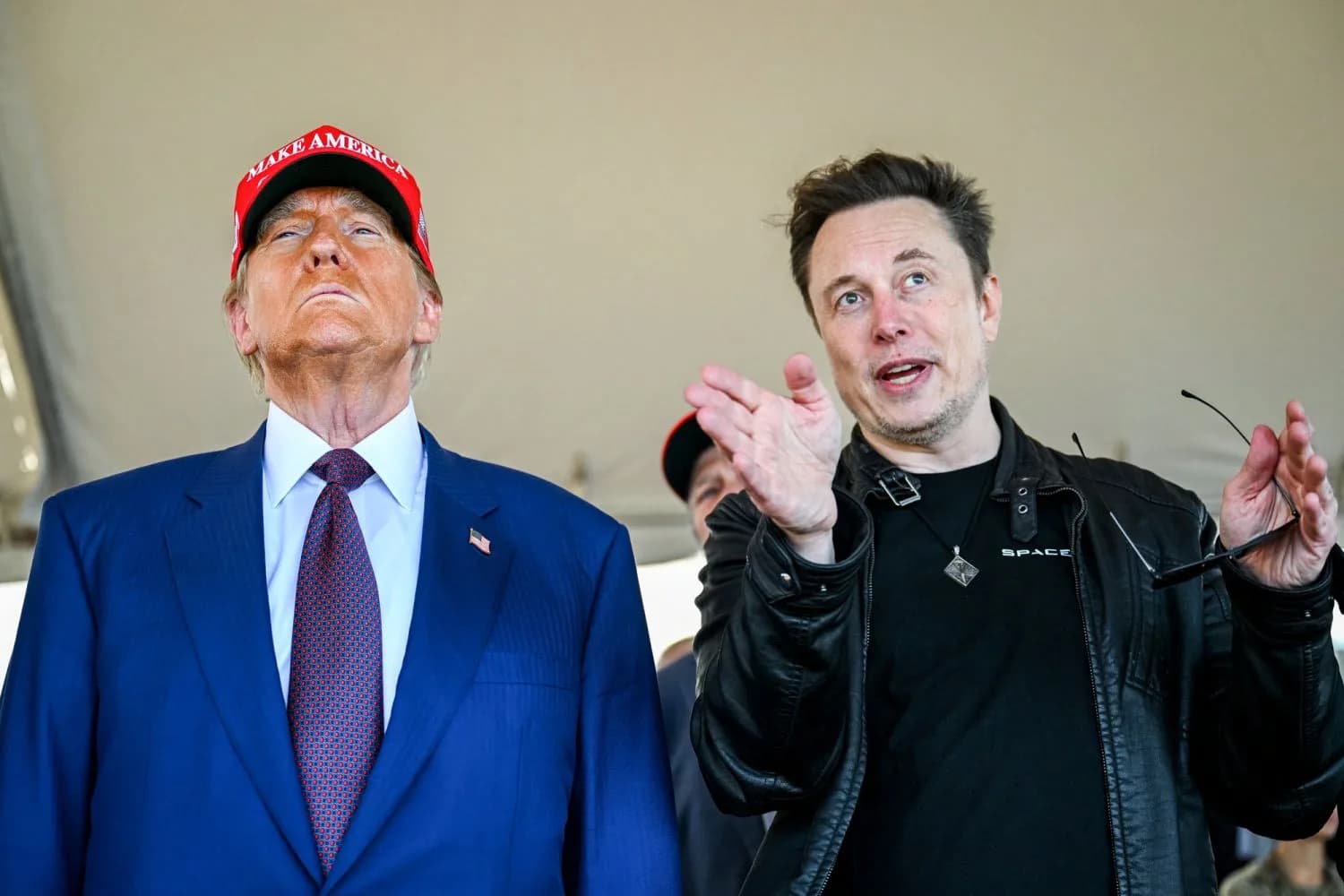 Трамп, Ши хоёр хиймэл оюуны ирээдүйн асуудлаар сөргөлдөх өндөр эрсдэлт — Эх сурвалж: ikon.mn (https://ikon.mn/n/3bxd)