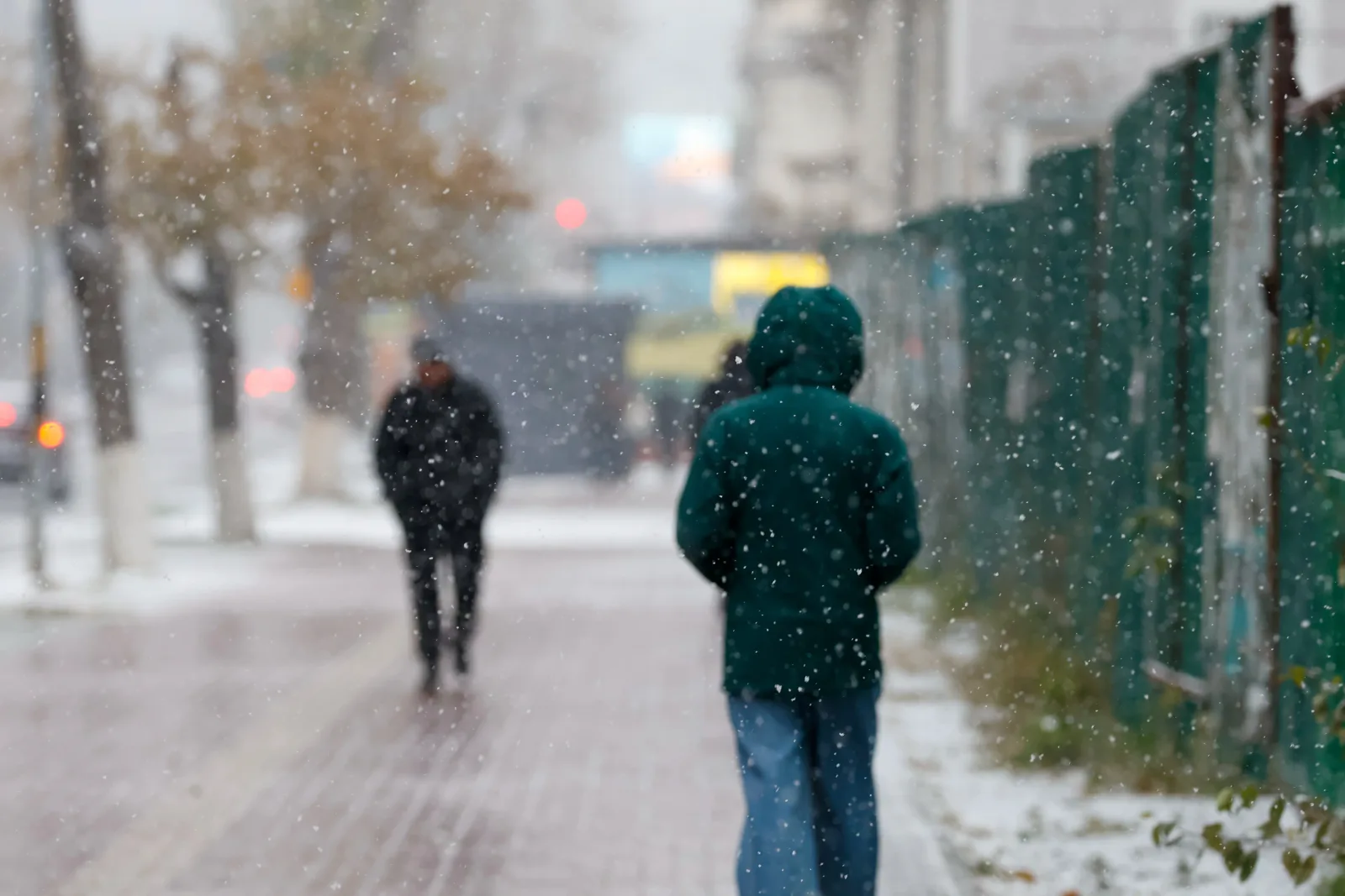 Weather graphic for light snow expected in Ulaanbaatar, ubn.mn