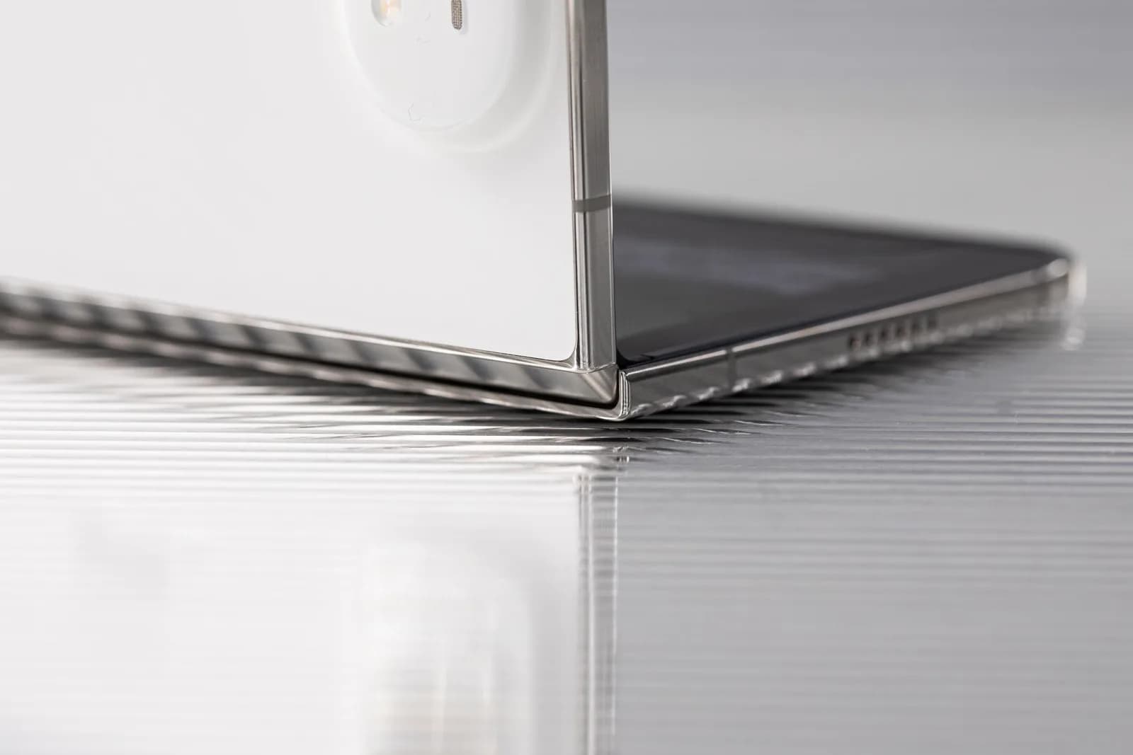 Apple acknowledges iPhone Duo display ‘issue’ after reports of cracked screens