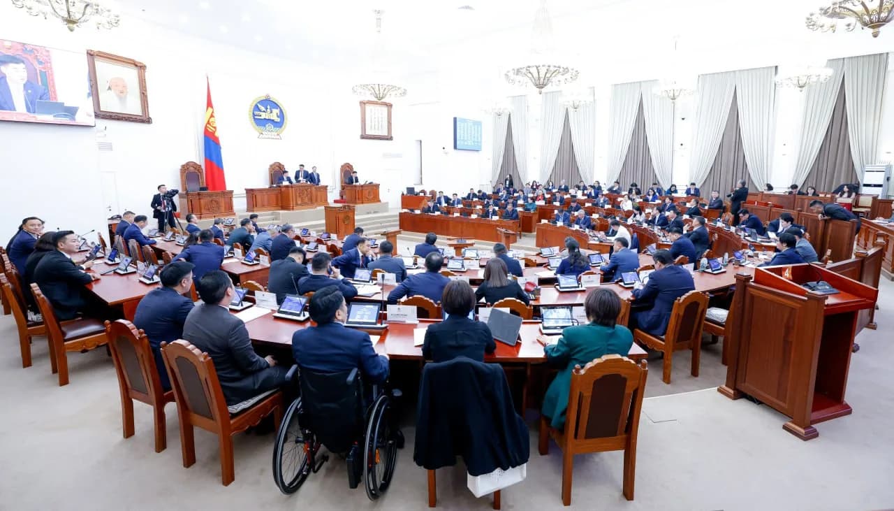 Mongolia’s State Great Khural in plenary session on October 16, 2026, in the Ikh Khuraldai hall of the State Palace. Photo: parliament.mn