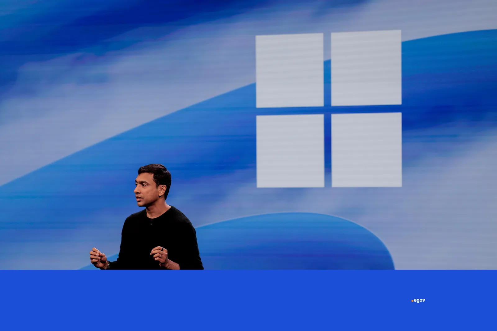 Microsoft tries to spark new life into Windows