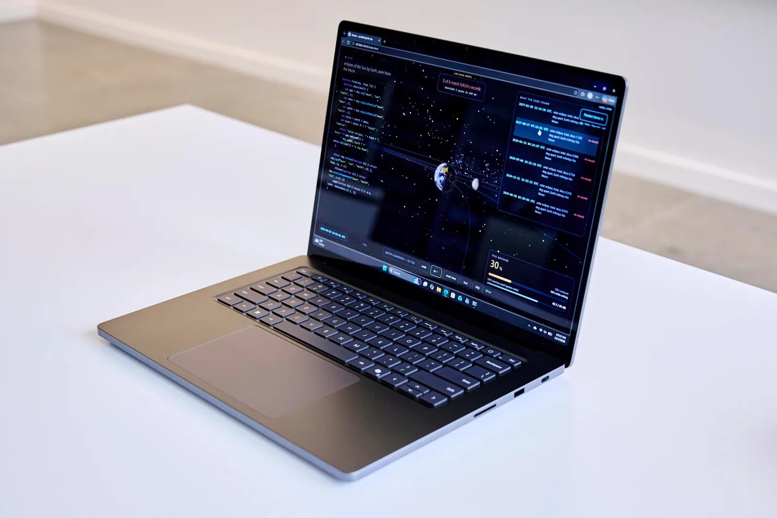 Microsoft’s new Surface Laptop Ultra update fixes reboot and display bugs