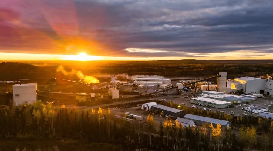 Equinox Gold-ийн уурхайн талбай нар жаргах үеэр. Зураг: Mining.com