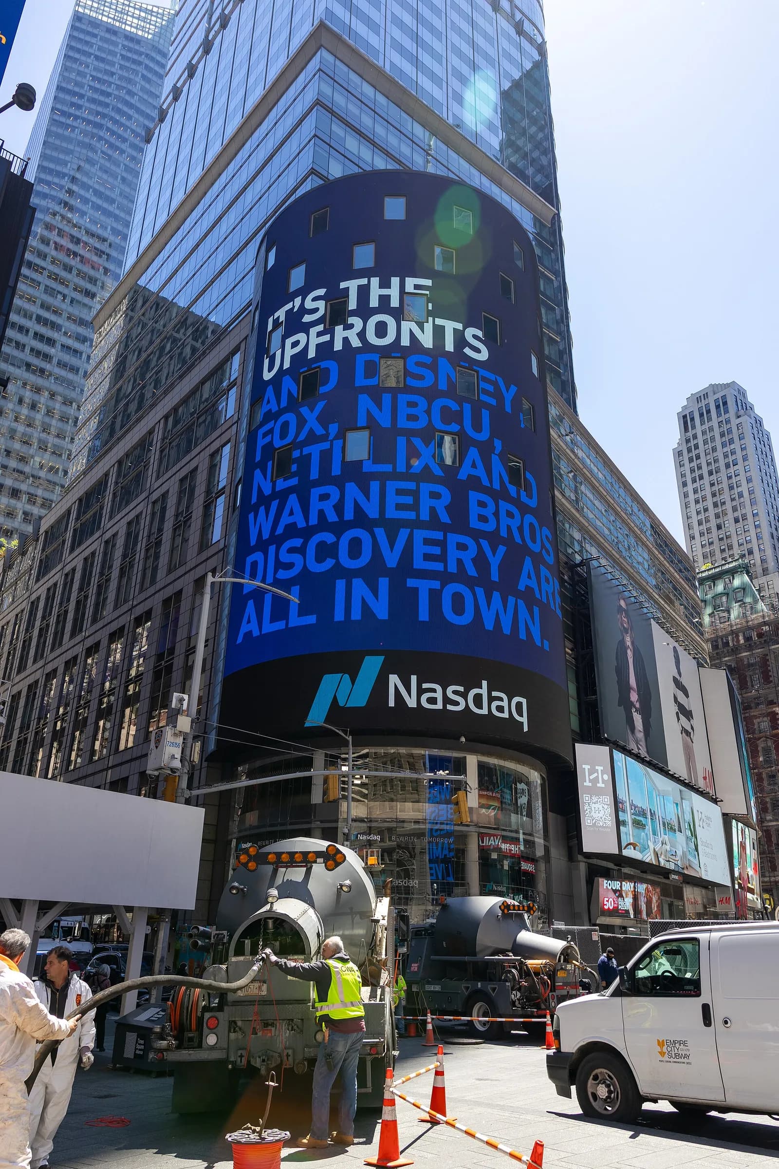 Нью-Йоркийн Таймс сквер дахь Nasdaq Tower 2026 оны тавдугаар сард. Зураг: Nielsoncaetanosalmeron / Wikimedia Commons, CC BY 4.0