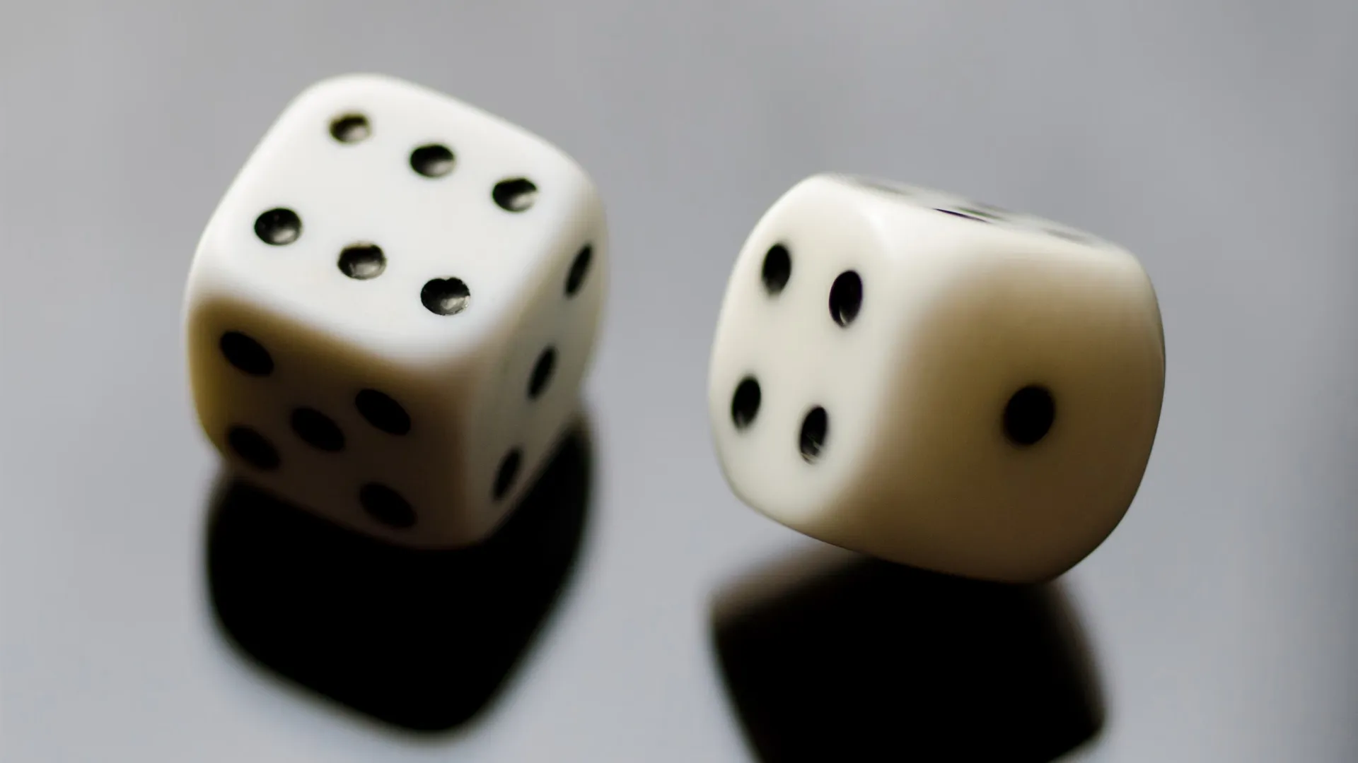 A mathematical rule against disagreement survives beyond quantum mechanics