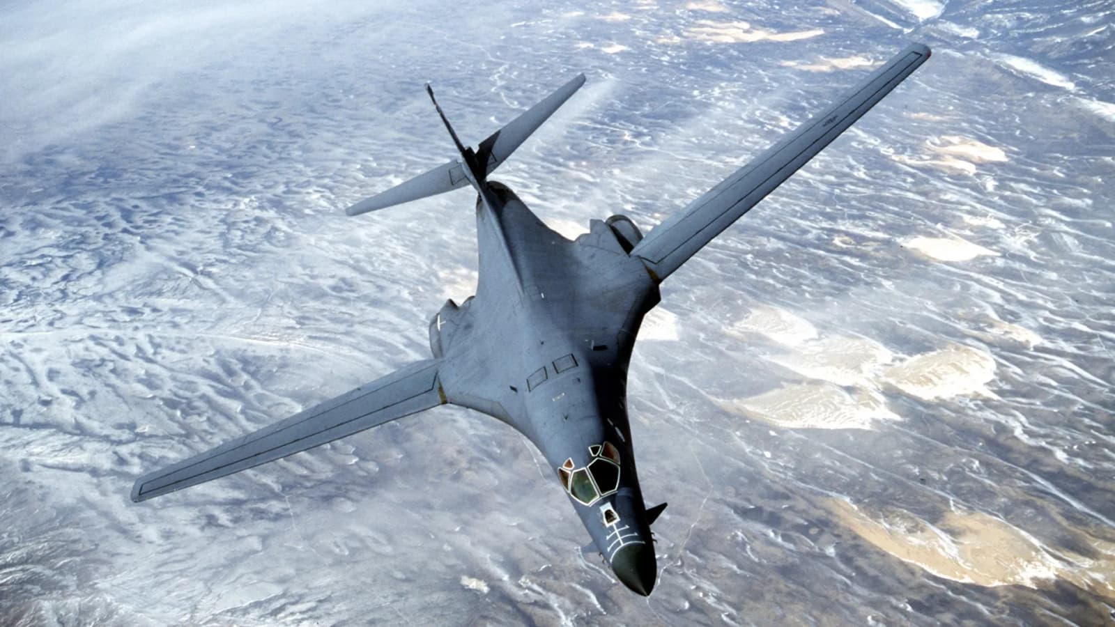 Pentagon pulls B-1 bombers from UK airbase after new security warning over Iran