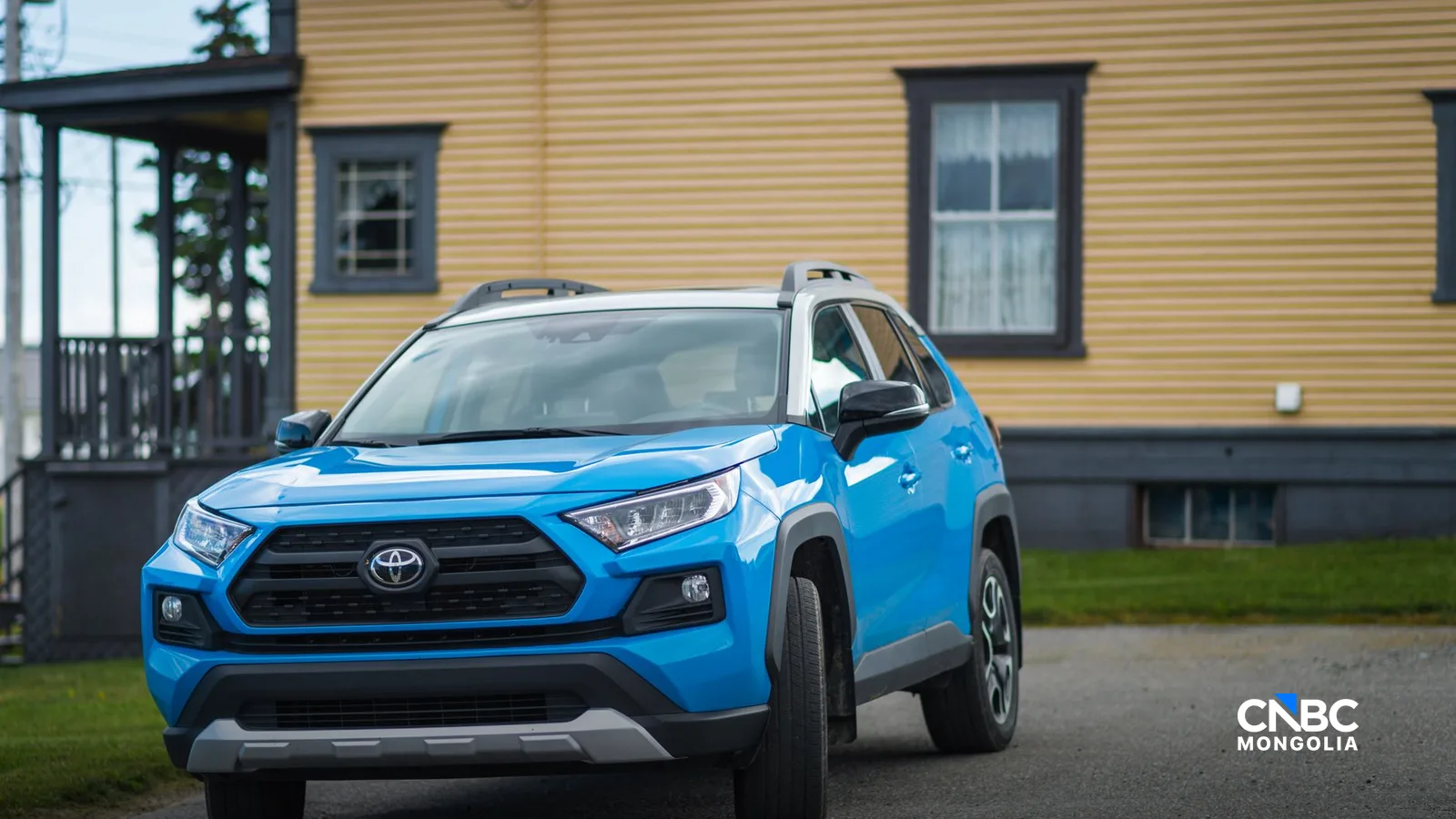 Toyota Motor-ийн шинэ RAV4 эрэлт огцом өсөж, дилерүүдийн нөөц богиноссон нь нийлүүлэлтийн дарамтыг ил харууллаа