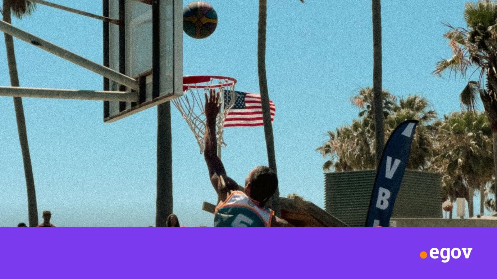 NBA-ийн хатуу хоригоос хойш Стив Балмер уучлал хүсэж, Clippers цаашдын байр сууриа зөөлрүүлэв