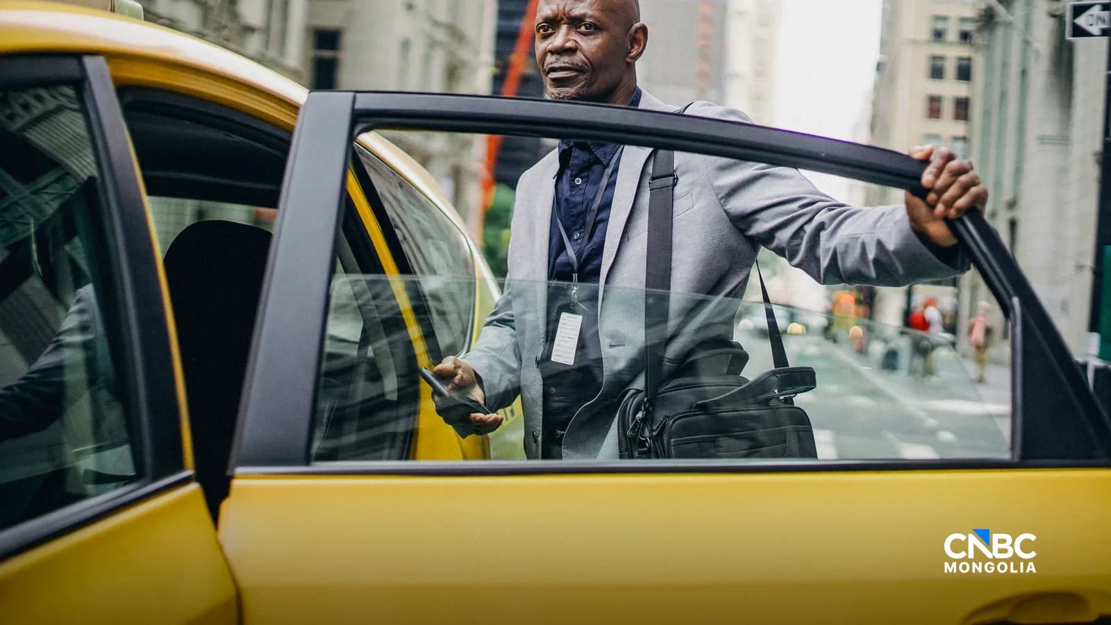 Uber удирдлагын давхаргыг нимгэлж, ажиллах хүчээ танах шинэчлэл зарлалаа