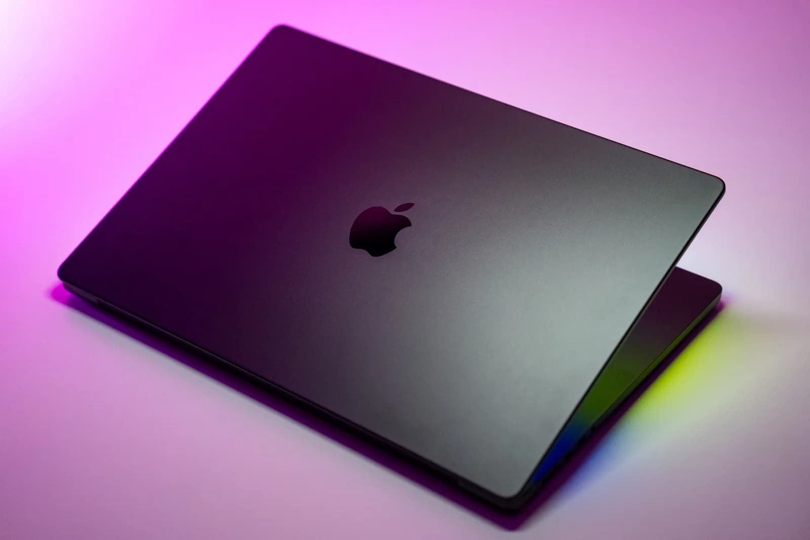 Touchscreen MacBook live blog: On the ground at Apple’s launch event