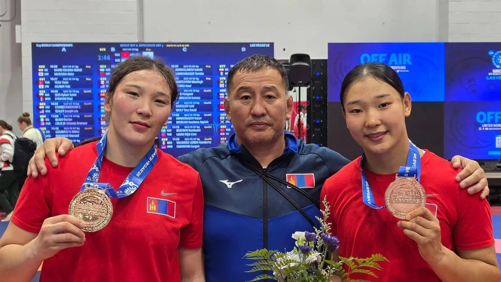Mongolian women wrestlers with their bronze medals from the U23 World Championships. Photo: iKon.mn