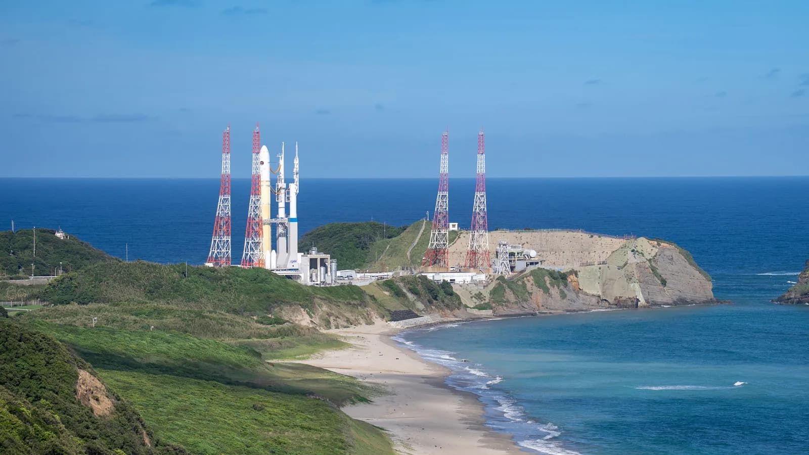 Japan’s Mars moon mission faces complex landings and communication challenges ahead
