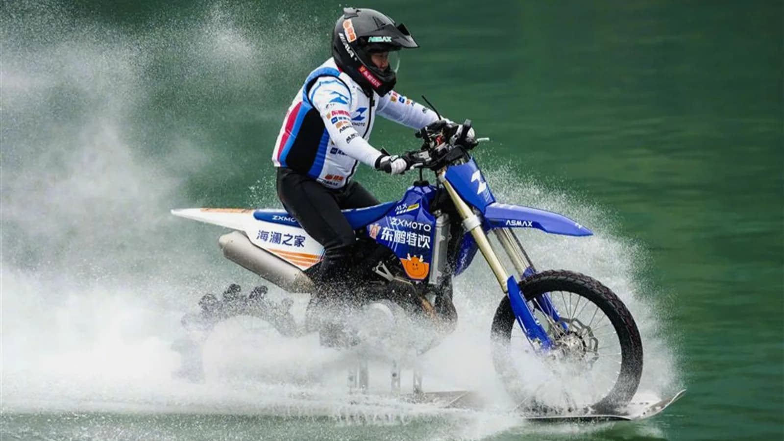 From four fails to Guinness World Record: ZXMOTO founder rides 25.3 miles on open water