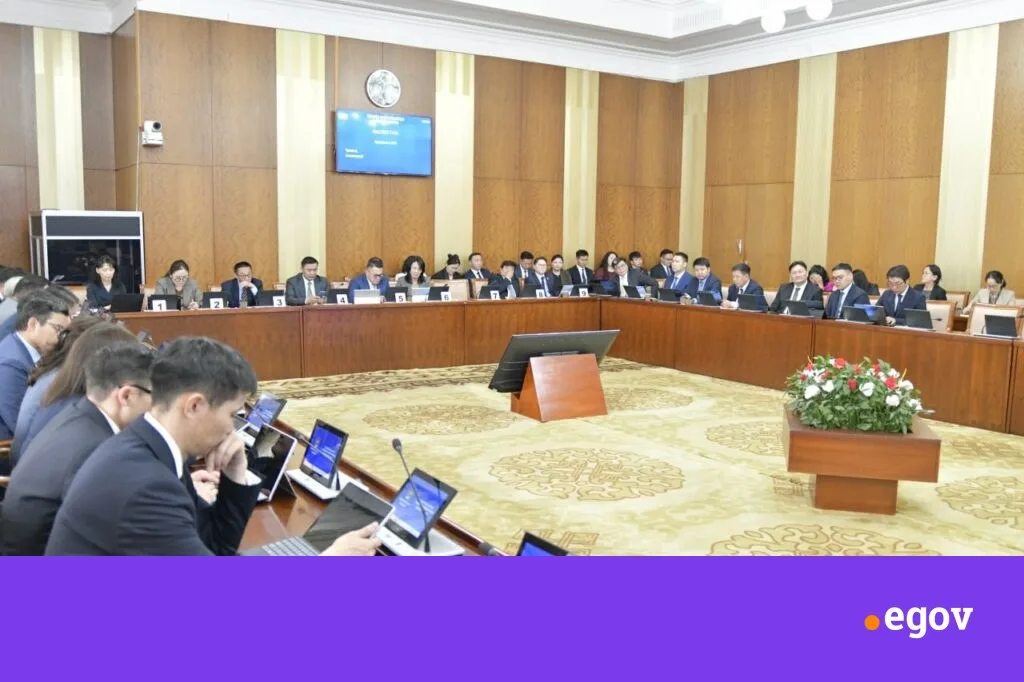 ХҮҮХДИЙН НИЙГМИЙН СҮЛЖЭЭНИЙ ОРОЛЦООГ ЗОХИЦУУЛАХ ХУУЛИЙН ТӨСЛИЙГ ХЭЛЭЛЦЭХИЙГ ДЭМЖЛЭЭ