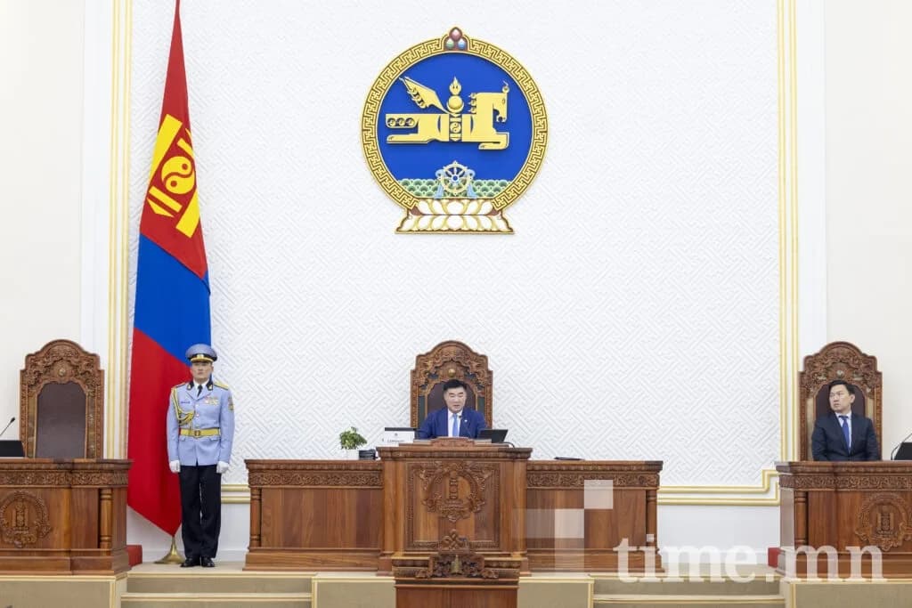 The plenary hall of Mongolia’s Parliament on the day the 2026 budget amendment was approved, time.mn