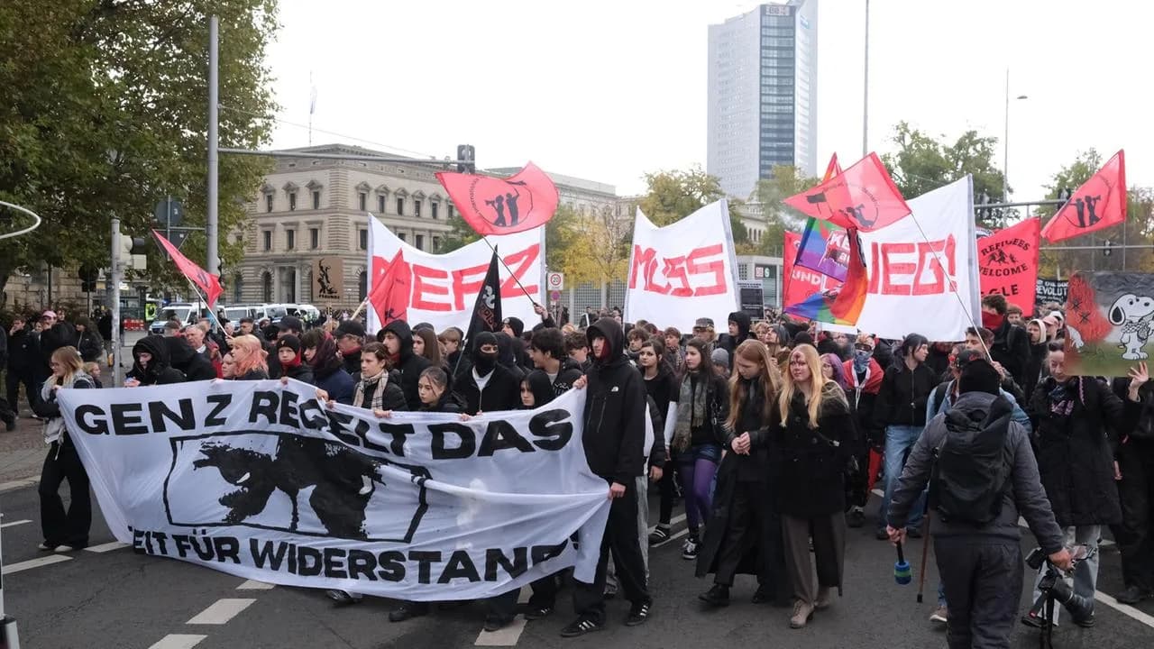 Германд болсон «Gen Z regelt» залуучуудын жагсаал. Зураг: tagesschau.de