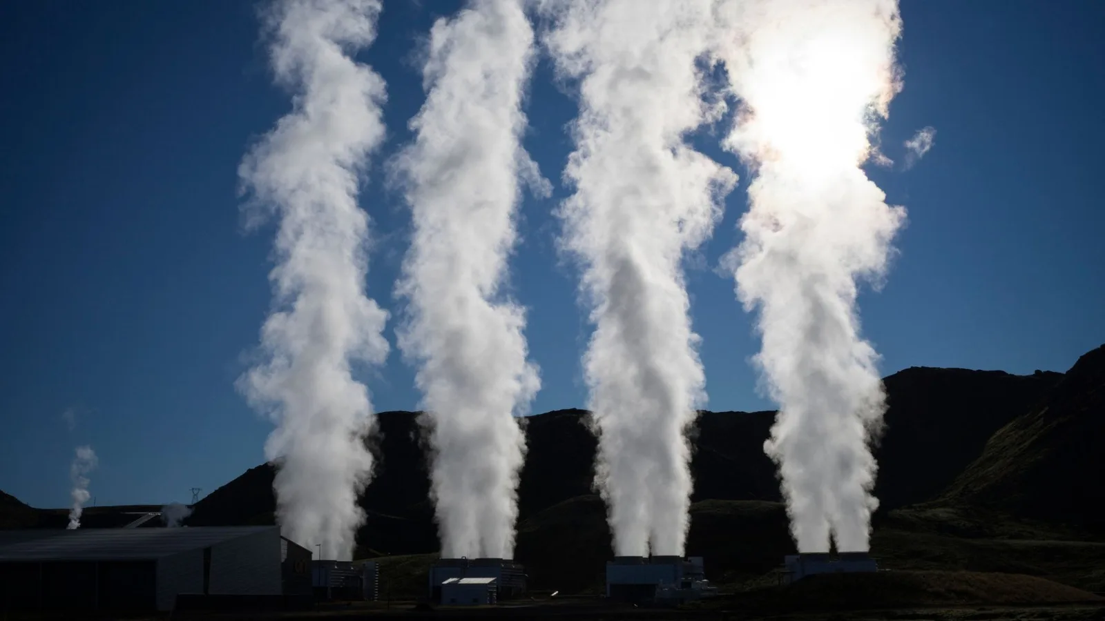 ‘World’s first’: US firm generates 2 kW of electricity from ocean floor heat in test