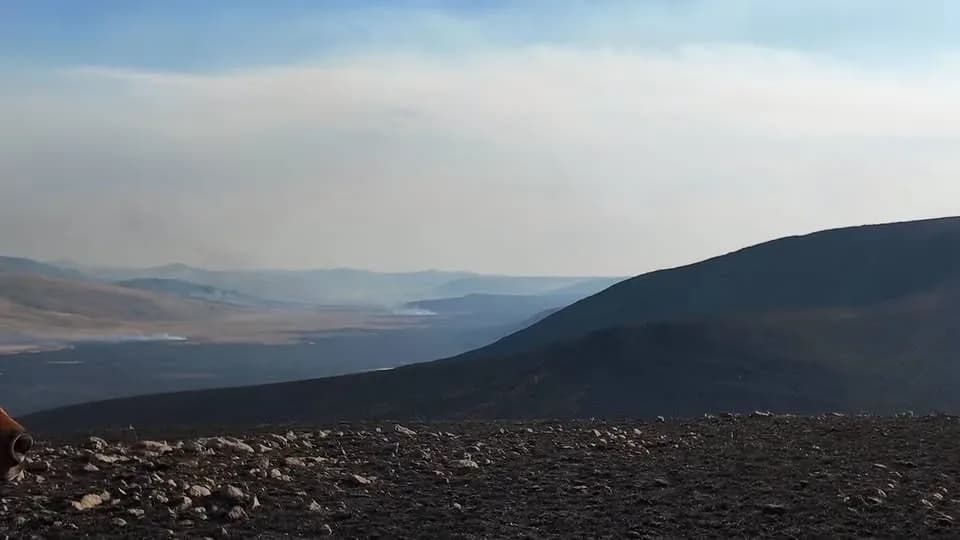 Нөмрөгийн дархан цаазат газар орчмын түймрийн утаа. Зураг: МҮОНРТ