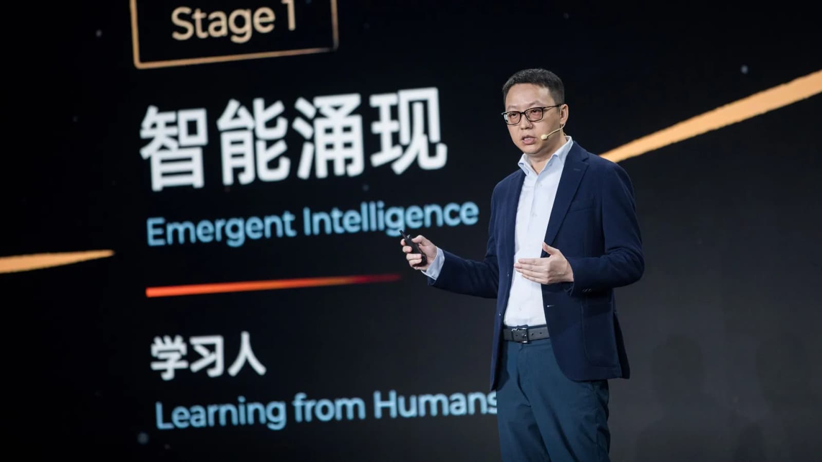 Zhenwu V900: Alibaba’s most powerful chip links 500,000 units, eyes 10-trillion-parameter AI
