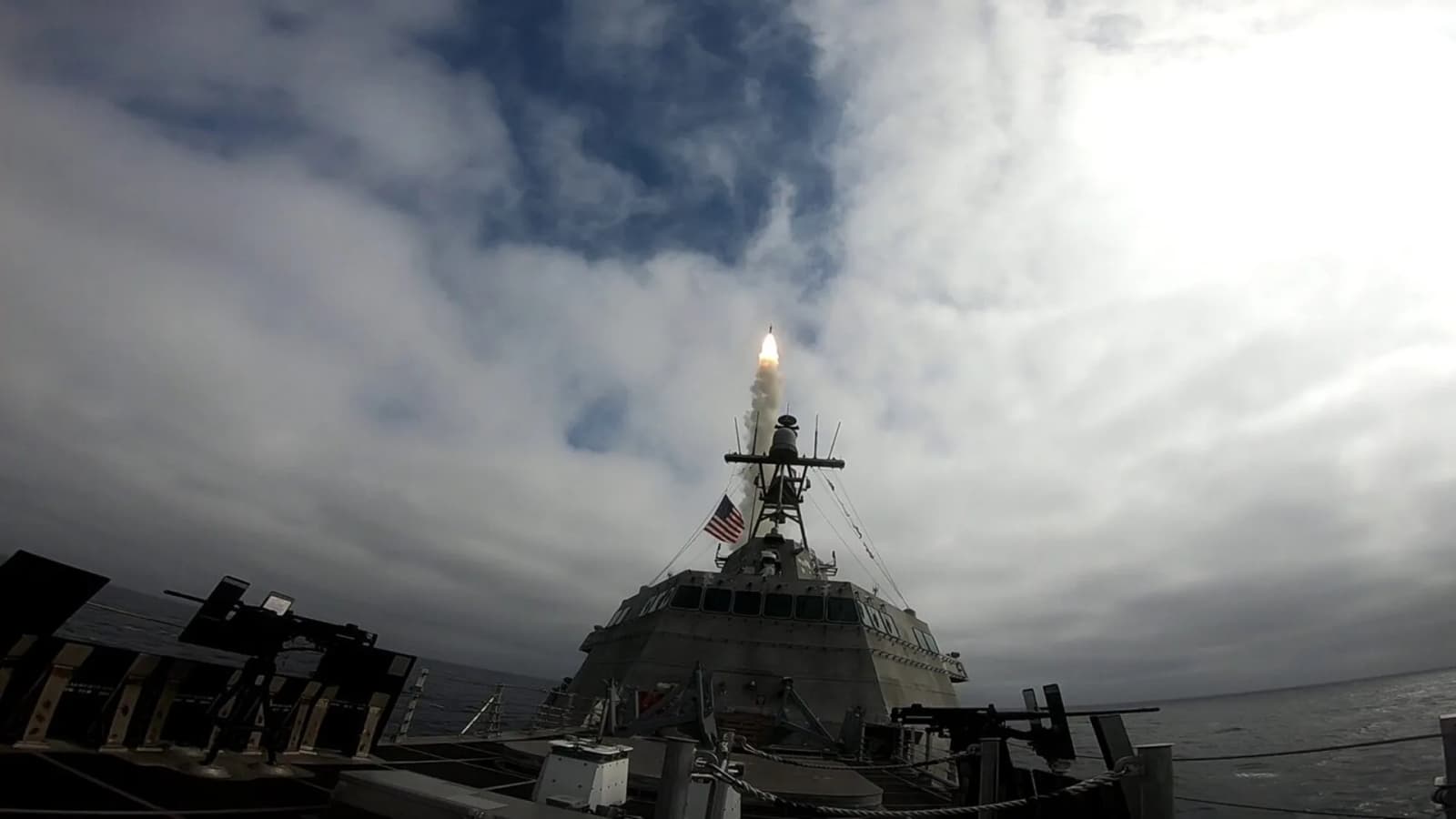 SM-6, Sea Venom, and Mk 48 Torpedo: How US-UK sank USS Klakring in Atlantic Thunder 2026