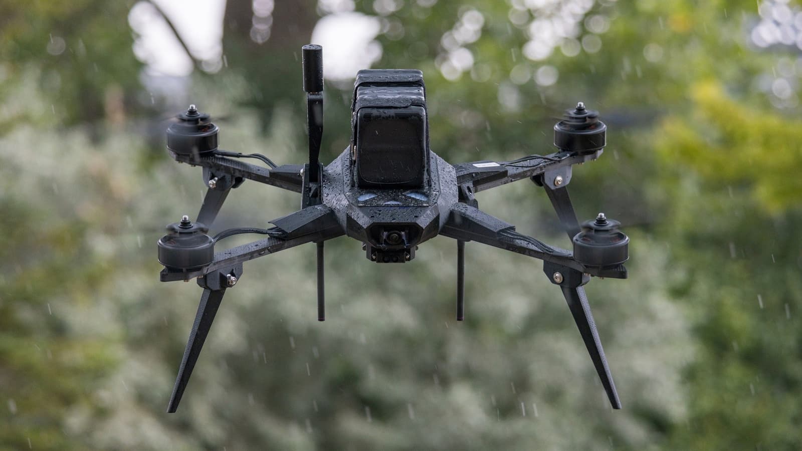 US military orders 4,000 one-way attack UAVs with single-operator drone swarm control