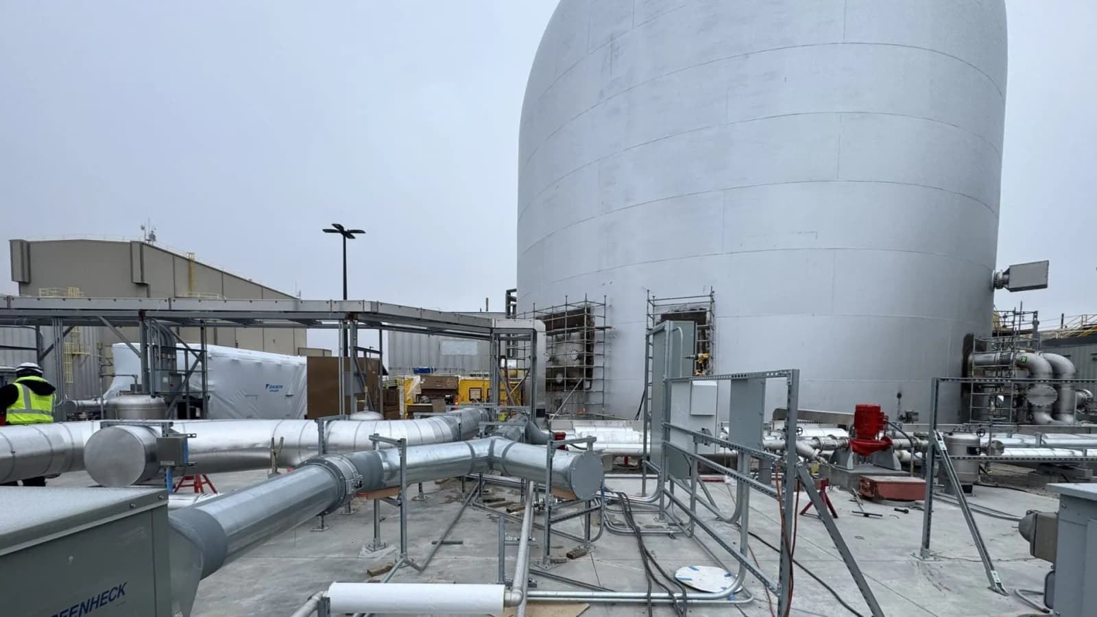 Megawatt-level nuclear battery chosen for second-ever reactor test at 100-foot-tall DOME