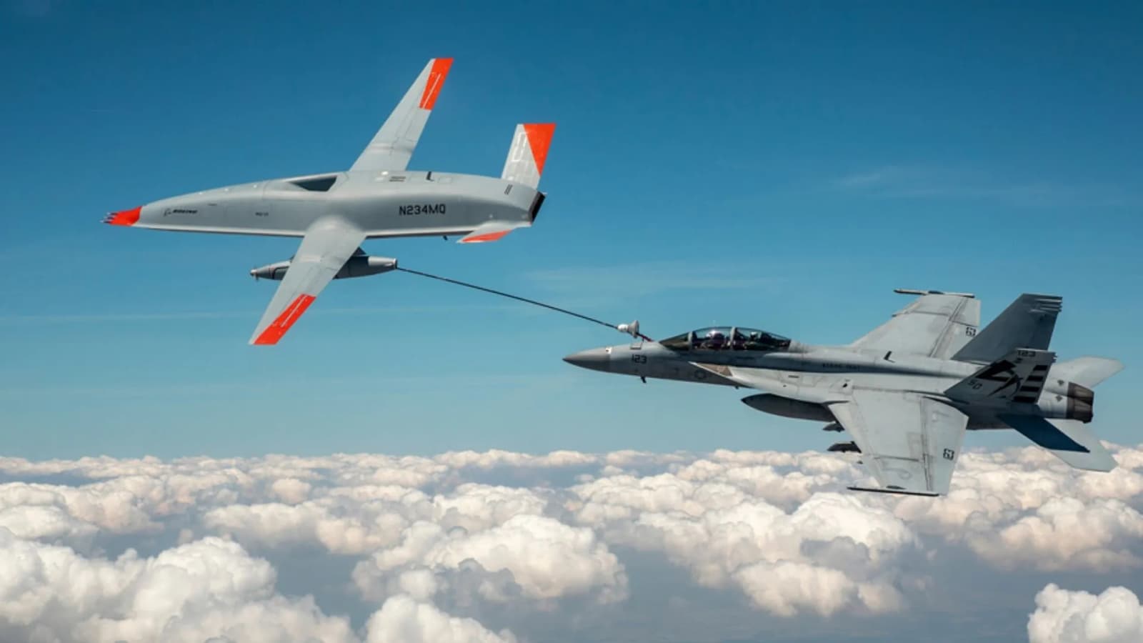 Boeing tests software that connects Super Hornet fighters with MQ-25A drone tankers